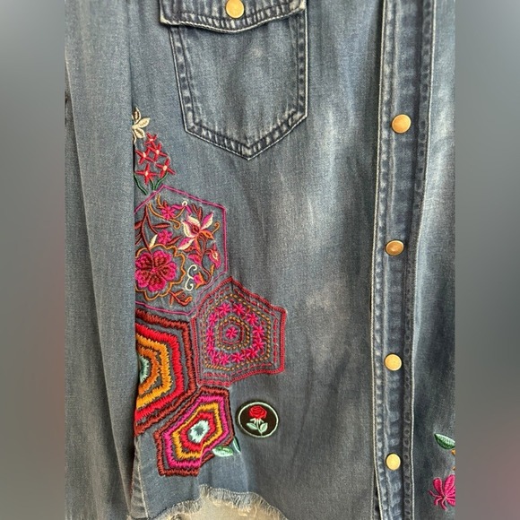 Spell Flower‎ Child Denim Embroidered Button Down Top Shirt- Sm - Picture 13 of 14